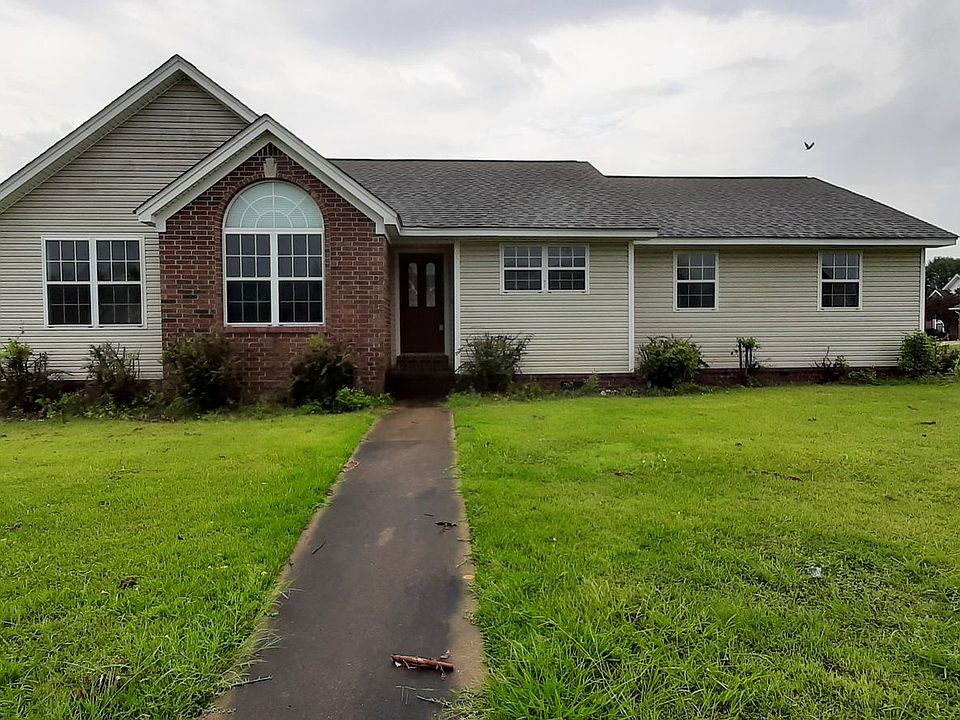 1st image of 2305 Thomas Dr