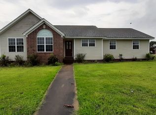 2305 Thomas Dr, Searcy, AR 72143