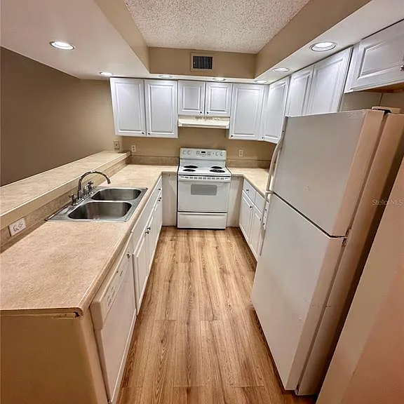 6262 142nd Ave N #710 — Photo 3