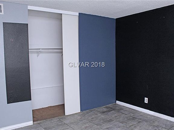 4th image of 5156 Gray Ln #H