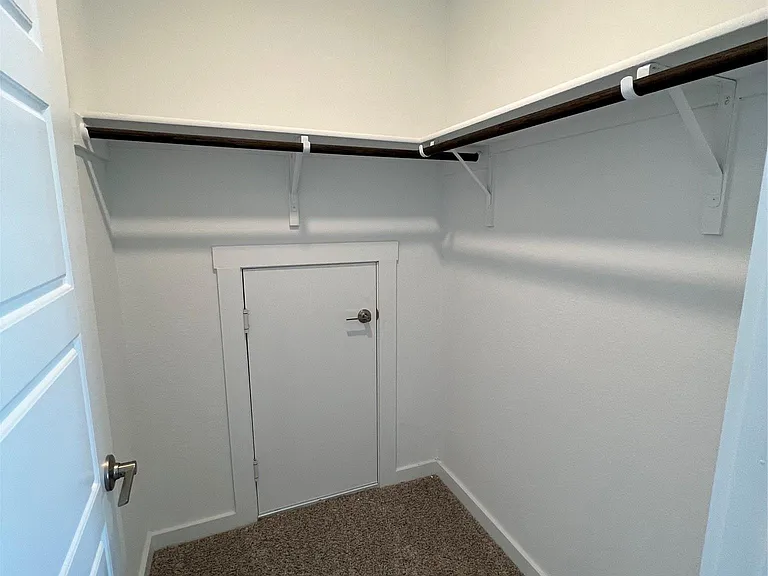 13820 Lubeck Dr — Photo 18