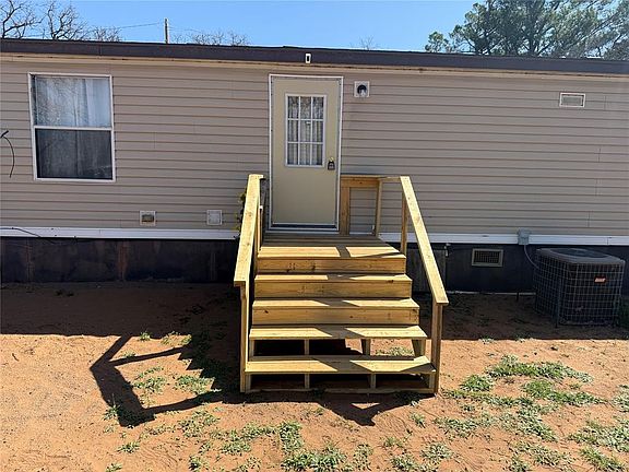 5th image of 425 Norma Rd