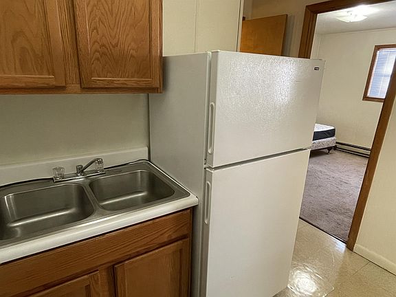 5th image of 1007 E Park St #17
