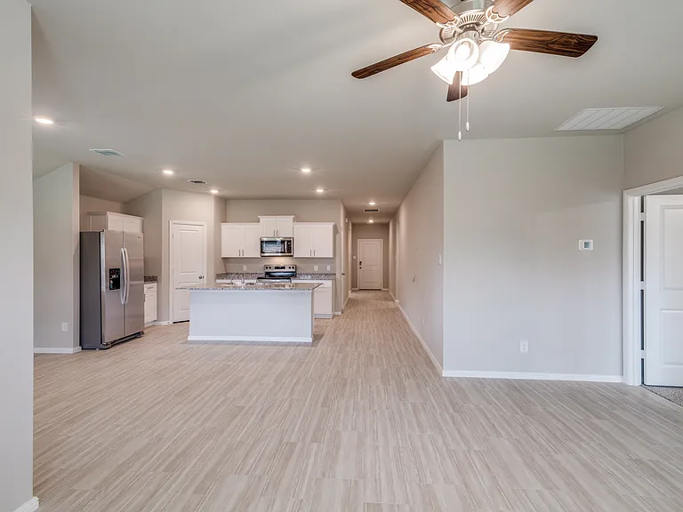 16408 Severn Ln — Photo 5