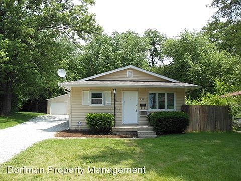 1st image of 2814 Roberta Dr