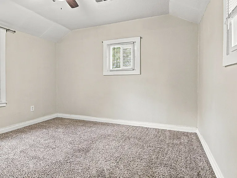 1338 Iola St — Photo 15