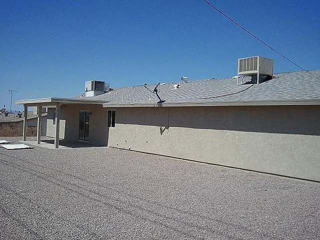 3398 Fountain Palm Dr — Photo 2