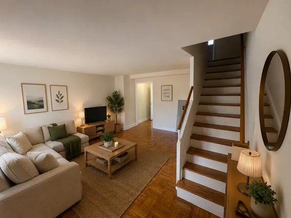 196-65 73rd Ave #2B, Fresh Meadows, NY 11365