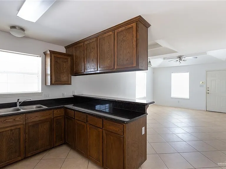 2019 Lacywood Dr #B — Photo 4