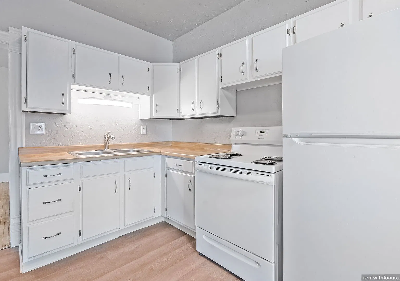 79/81 East 13th St. — Photo 1