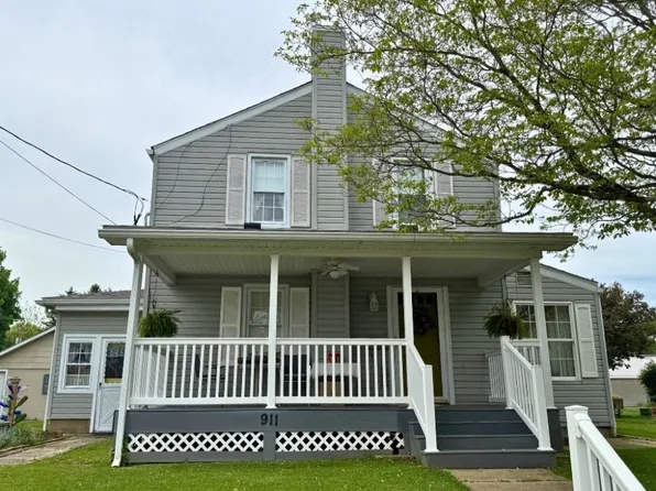 911 Columbia Ave, Grove City, PA 16127