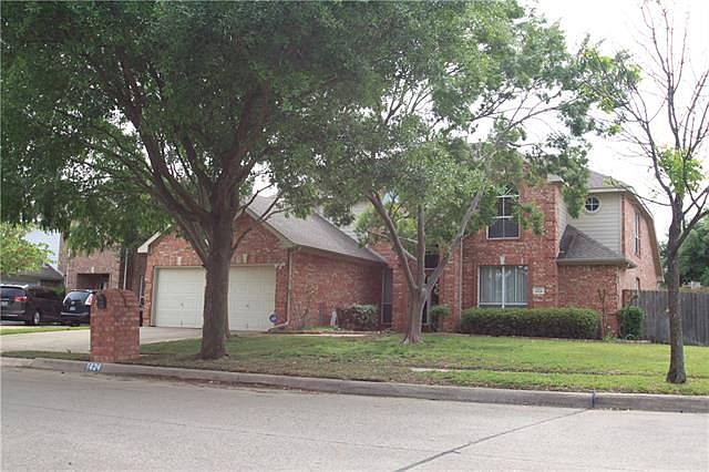 1st image of 1424 Applewood Dr