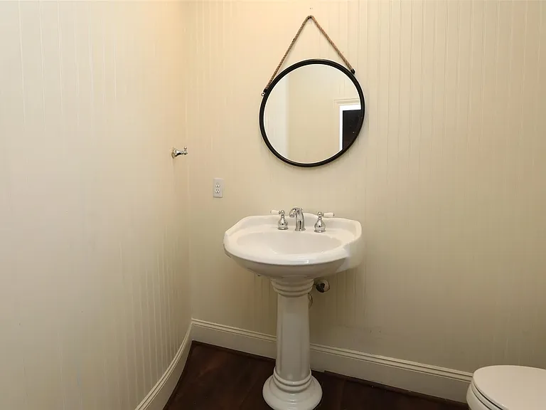 7906 Tizerton Ct — Photo 44