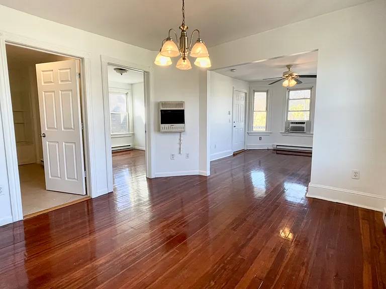 76 E Pearl St #2 — Photo 6