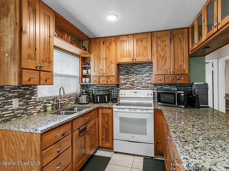 714 Catalina Rd #17 — Photo 6