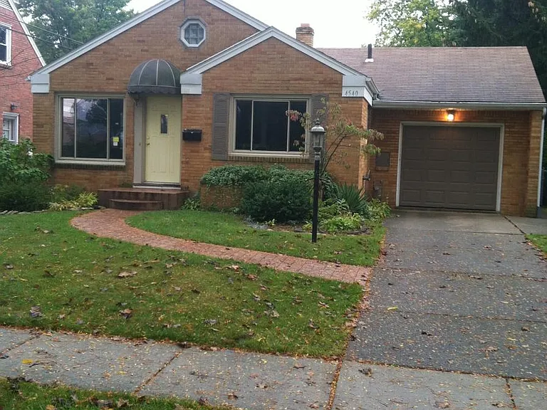 4540 N May Ave — Photo 3