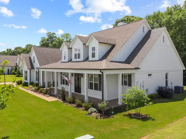 100 Grange St, Piperton, TN 38017