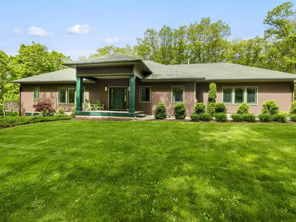 240 Brady Road, Warwick, NY 10990