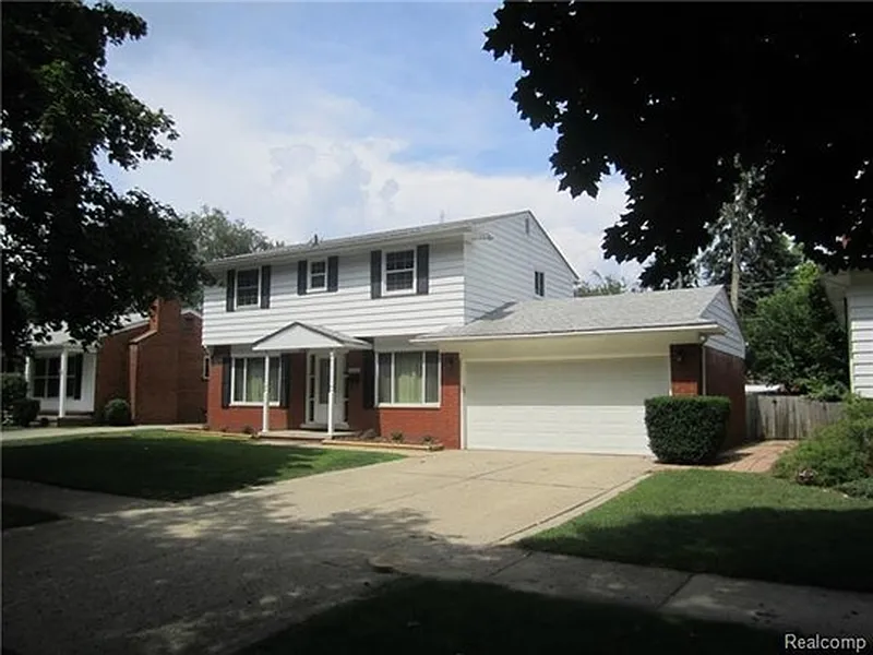 32968 Oakley St, Livonia, MI 48154 | Zillow