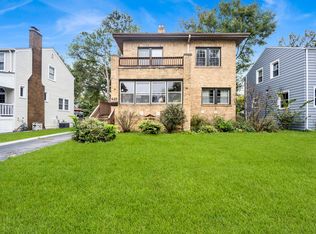 401 S Lodge Ln, Lombard, IL 60148