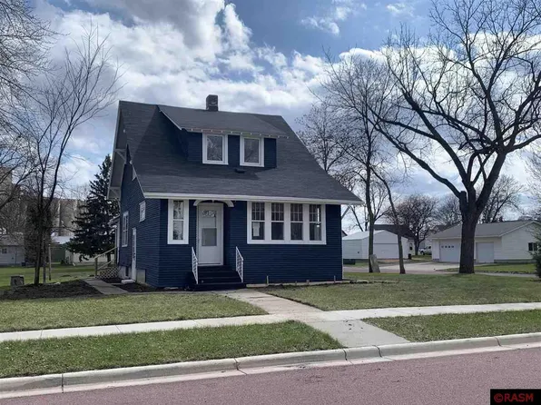 902 7th Ave N, Saint James, MN 56081