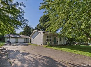 311 Harold St, Crocker, MO 65452