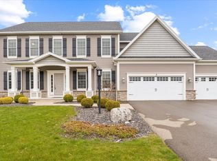8 Escena Rise, Pittsford, NY 14534