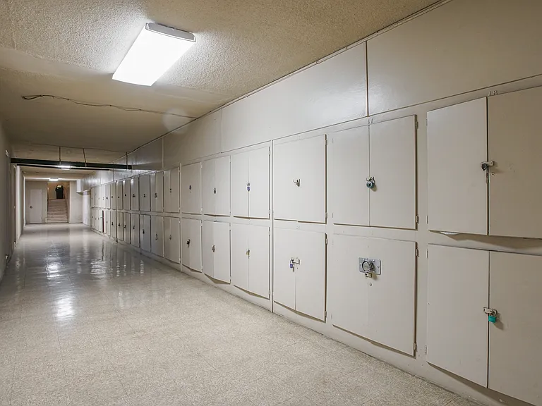 Marengo Apartments — Photo 11