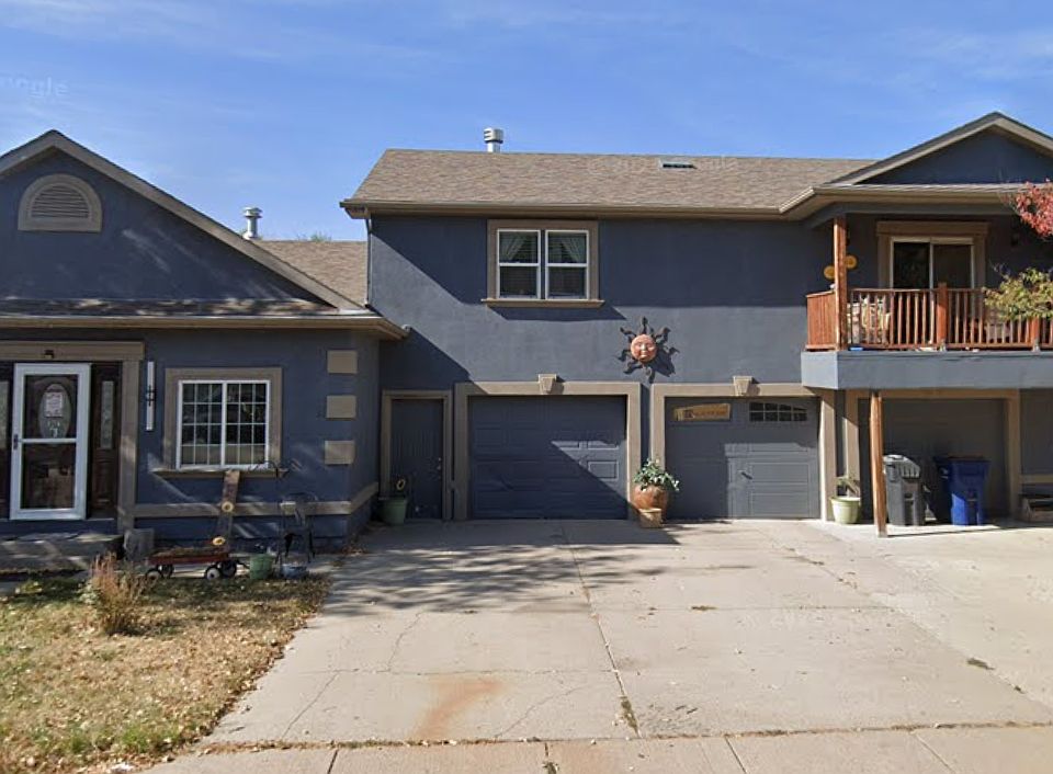 Large addition added to original single family home sitting in a good size lot