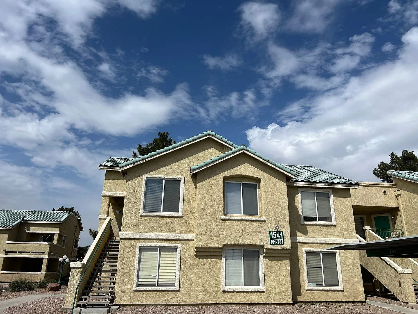 2 Bedroom 2 bath apartment in Gated Community! — Photo 1