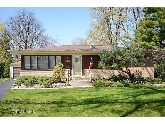 2250 Greenfield Dr photo 1