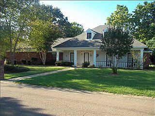 1st image of 3640 Longstreet Dr
