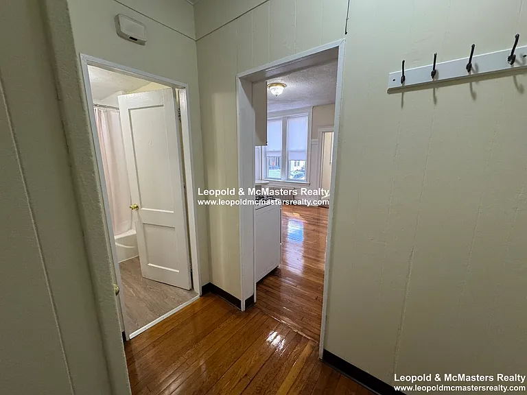 1124 Commonwealth Ave — Photo 47