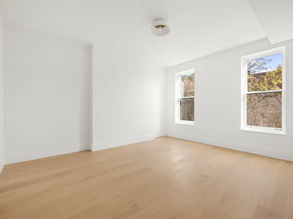 91 Saint James Place image 6 of 16