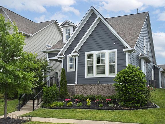 4th image of 2779 Americus Dr