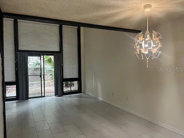 Windhover Dr — Photo 3