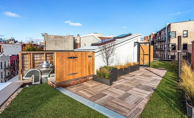 Sold by Compass | media 24