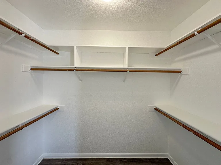 2703 Edgefield St — Photo 34