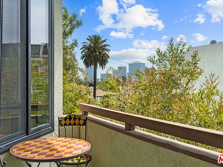 1277 S Beverly Glen Blvd #408 — Photo 19