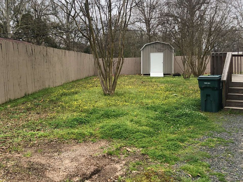 2nd image of 106 Glenwood Dr