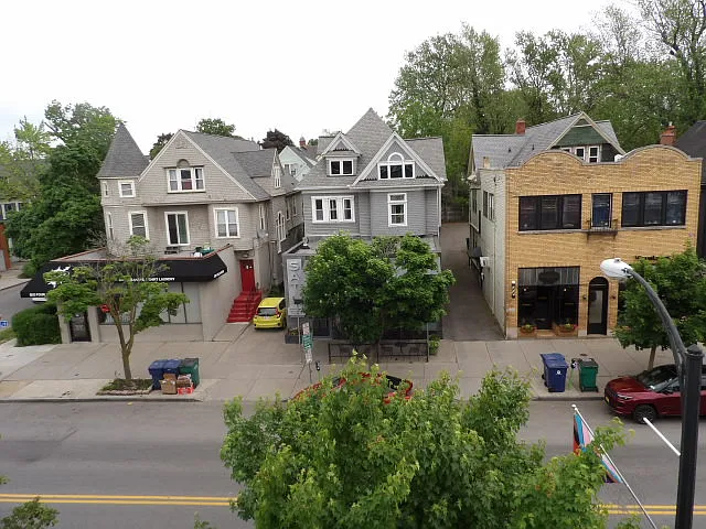 740 Elmwood Ave #2 — Photo 41