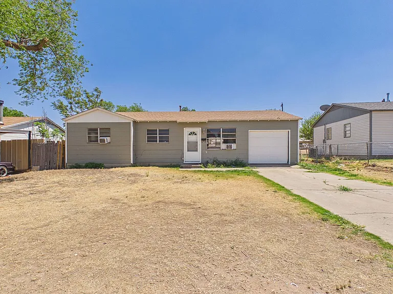 3810 Mesa Verde Dr — Photo 2