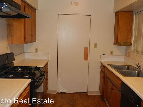 2nd image of 2126 15th St