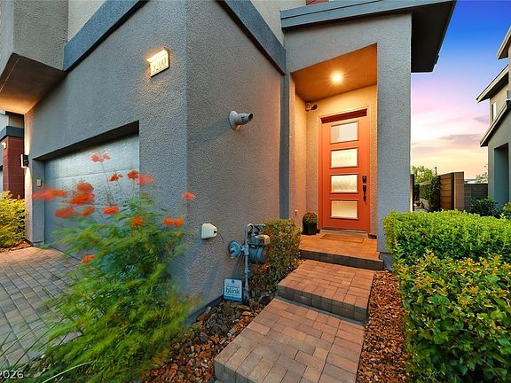 3rd image of 3200 Lumassina Way