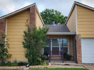 3451 Golders Green Dr, Houston, TX 77082