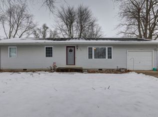 306 W Linden St, Tolono, IL 61880