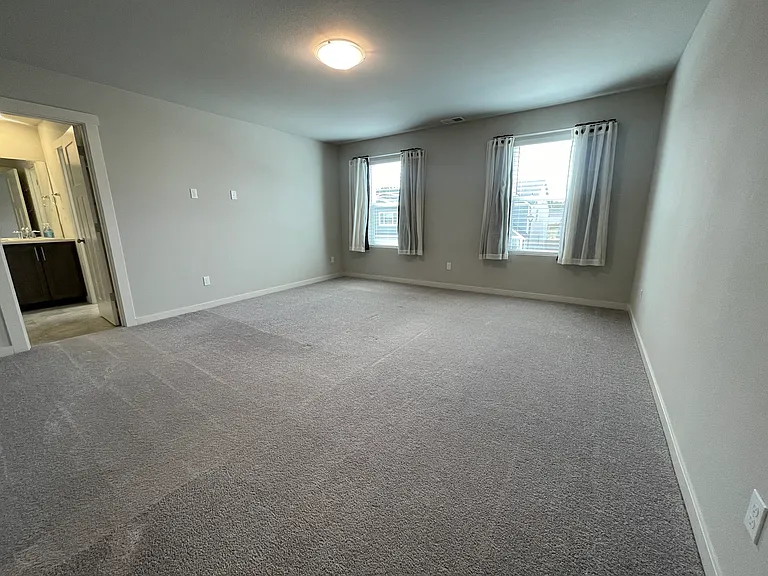 8775 SW Mohegan Ln — Photo 18