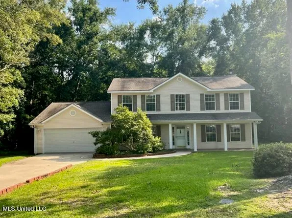 6814 Aumoae Ct, Diamondhead, MS 39525