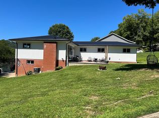 1218 Robin Dr, New Martinsville, WV