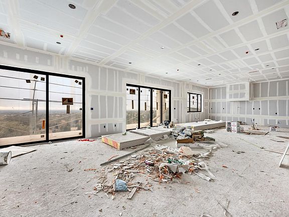 2nd image of 1146 Lantern View Dr